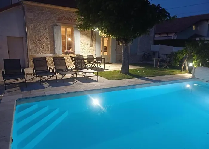 Charmante Maison Avec Piscine Privee Et Jardin A - Fr-1-616-547 Feriehus
